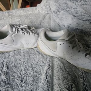 Nike Woman's Cheer Shoes